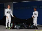 Нико Росберг и Льюис Хэмилтон на презентации Mercedes W05, 2014 год