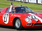 Джон Сёртиз за рулём Ferrari 250 LM на трассе в Гудвуде