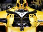 Защита головы Halo на машине Renault