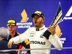 Льюис Хэмилтон выиграл Гран При Сингапура