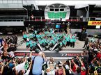 В Mercedes празднуют победу в Кубке конструкторов