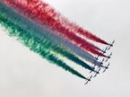 Выступление пилотажной группы Frecce Tricolore перед стартом прошлогодней гонки в Имоле, фото XPB