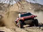 Сет Кинтеро за рулём внедорожника Toyota на дистанции Дакара,  фото пресс-службы ралли-рейда