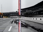 Залитый дождём пит-лейн автодрома в Индианаполисе, фото пресс-службы IndyCar