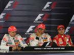 Слева направо: Хейкки Ковалайнен (McLaren Mercedes),  Льюис Хэмилтон (McLaren Mercedes), Фелипе Масса (Ferrari)