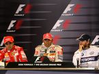 Слева направо: Фелипе Масса (Ferrari), Льюис Хэмилтон (McLaren Mercedes), Ник Хайдфельд (BMW Sauber)