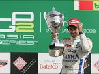 Серхио Перес на подиуме в Бахрейне