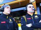 Виталий Петров и руководитель Renault F1 Эрик Буйе