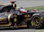 Логотипы SunCore Solar на машине Lotus Renault, 2010 год