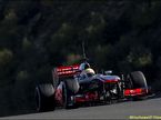 Серхио Перес за рулем McLaren MP4-28 на тестах в Хересе