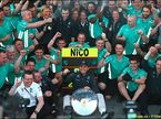 Mercedes празднует победу Нико Росберга в Гран При Австралии 2014