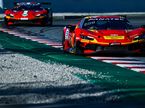Машины AF Corse на трассе в Барселоне, фото пресс-службы Ferrari