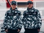 Гуаньюй Чжоу и Валттери Боттас в новой коллеции одежды Alfa Romeo