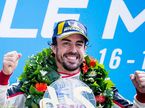 Фернандо Алонсо на подиуме в Ле-Мане