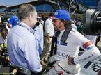 Фернандо Алонсо и Жан Тодт, президент FIA, перед стартом Гран При Великобритании
