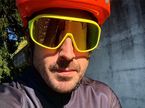 Фернандо Алонсо во время велотренировки, фото из Instagram гонщика
