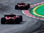 Шарль Леклер и Карлос Сайнс за рулём Ferrarri SF-23, фото XPB