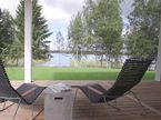 Вид с террасы загородного дома Валттери Боттаса