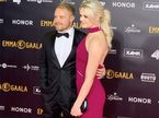 Валттери Боттас и его супруга Эмилия на красной дорожке церемонии Emma Gaala