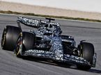 Ваттери Боттас на трассе в Барселоне во второй день тестов, фото XPB
