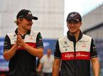 Валттери Боттас и Гуаньюй Чжоу, фото XPB