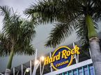 Трасса в Майами проложена вокруг комплекса Hard Rock Stadium, фото пресс-службы Sauber