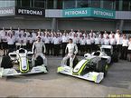 Групповая фотография Brawn GP в Малайзии