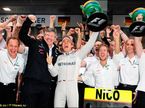В Mercedes празднуют победу в Китае