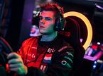 Руди ван Бурен - победитель соревнований по киберспорту World's Fastest Gamer