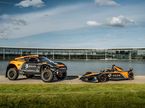 Гоночный внедорожный электромобиль McLaren и машина Формулы E, фото пресс-службы McLaren Racing