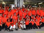 McLaren отмечает победу Дженсона Баттона на Гран При Японии 2011 года