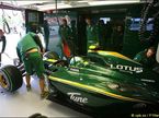 В 2010-м году команда Lotus вновь использует моторы Cosworth 