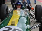 Дэвид Култхард за рулем Lotus Type 25 Джима Кларка