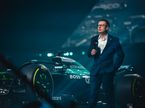 Энди Кауэлл во время шоу F1 75 Live, фото пресс-службы Aston Martin