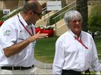 Исполнительный директор GP2 Бруно Мишель и Берни Экклстоун