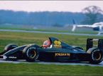 Джон Уотсон на первых тестах Jordan 911 в Сильверстоуне