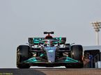 Джордж Расселл за рулём Mercedes W13 на тестах в Абу-Даби, декабрь 2022 года