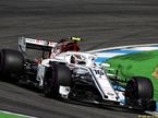 Шарль Леклер за рулем Sauber C37