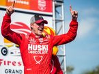 Маркус Эриксон празднует победу, фото Chip Ganassi Racing