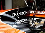 «Плавник» и T-образное крыло на машине McLaren