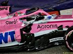 Машина команды Force India на трассе в Сингапуре