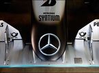 Логотип Deutsche Post на машинах Mercedes GP