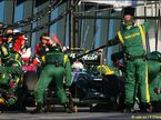 Пит-стоп Team Lotus