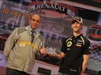 Роман Грожан посетил завод Renault в Клеоне