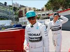 Гонщики Mercedes после квалификации в Монако
