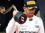 Льюис Хэмилтон на церемонии награждения Гран При Монако
