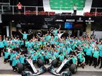 В Mercedes празднуют победу в Кубке конструкторов