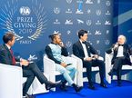 Льюис Хэмилтон, Тото Вольфф и Жан Тодт, президент FIA, на пресс-конференции в Париже
