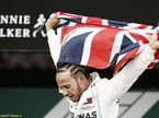 Льюис Хэмилтон после победного финиша в Гран При Великобритании