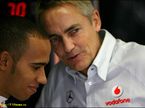 Руководитель McLaren Мартин Уитмарш с Льюисом Хэмилтоном